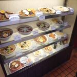 味の古久家 - ショーケース