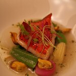 DINING 六区 - 金目鯛のヴァプールとムール貝のマリニエール