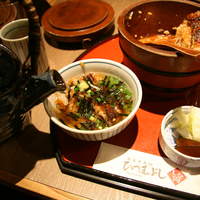 しら河 浄心本店 - 最後は出汁を掛けて