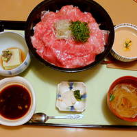 月亭 町田店 - 霜降り飛騨牛刺し膳　１８９０円