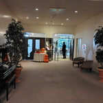 レストラン ルミエール - エントランスを抜けレストランへ