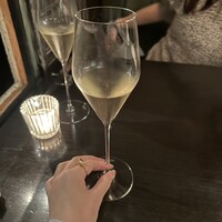 LOVAT - 1杯目のシャンパーニュ♩これが本当に美味しいんです。