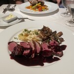 ヌガ - 鴨肉のロースト