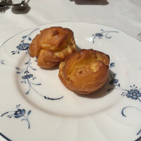 ヌガ - アミューズ