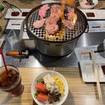 焼肉ダイニングなんべんでん - 