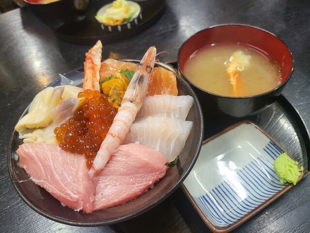 еёӮе ҙдәӯ - йҮ§и·ҜпјҲжө·й®®пјүの写真