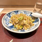 パルコ フィエラ - 雉子谷さんのレタスと自家製ハムの炒飯