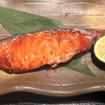 魚猿 - 鮭には大根おろしとスダチが…♪♪