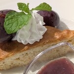 ビストロカフェ ももてなし家 - ニューピオーネのタルトケーキ¥650