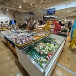 ビストロカフェ ももてなし家 - アンテナショップ１階