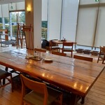 268429626 - 結構広めの店内