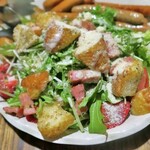 酒呑童子 牛久 - シーザーサラダ＆ソーセージ盛合せ 