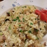 久留米や　いのうえ - 豚のラードで炒めた本格的な九州焼きめし！