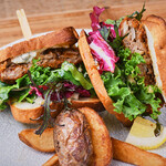 菊池源吾牛 門 - 門サンド