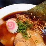 おダシと銀しゃり 中華そば 雲雀 - 熟成醤油の淡麗中華そば 900円