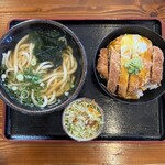 一吉うどん - かつ丼セット　1030円(税込)