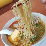 幸楽苑 - 麺リフト