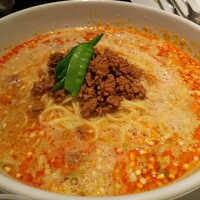 個室中華 頤和園 溜池山王店 - 