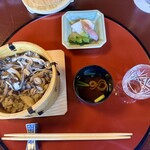 東京 芝 とうふ屋うかい - きのこご飯