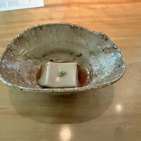 旬房 - 先付けは胡麻豆腐