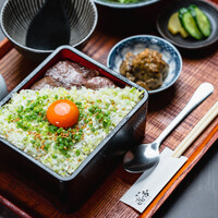 並 ネギ塩牛タンカルビ重 