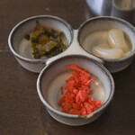 茶房 武蔵野文庫 - 【カレーライス＠税込1,200円】つけあわせ