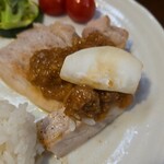 キッチン ブルー グローブ - 今度はカブを乗せて