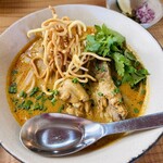 ノマディック カフェ - 料理写真:チェンマイカオソーイガイセット@ 1485円