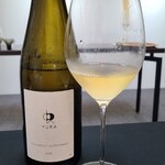 日本料理 TOBIUME - お酒⑧ル・シロンス・エ・ラ・レゾナンス2022由良(白ワイン、フランス)
      葡萄品種:リースイング100%