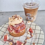 2KOTI - 【2024.10】つげさんちのいちじくとキャラメルのタルト(税込1,000円)、カフェラテ・ICE(税込600円)