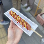 カフェ マチルダ - お祭りで店前にてフランクフルト