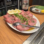 焼肉ホルモン 万千 - 