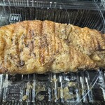 豚足ろくちゃん - 皮の破れがある焼き豚足