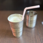 カマル - まかないカレーセット
※ ラッシー