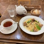 アフタヌーンティー・ティールーム - 