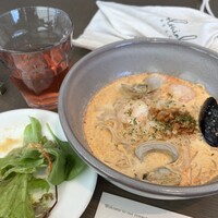 COLONIAL BEACH 横浜ハンマーヘッド - 