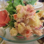 壱弐参 CAFE - シャドークイーン（じゃがいも）などのポテサラは、しば漬けがアクセント。