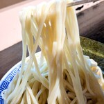 東勝軒○秀 - つけ麺の特盛りの麺リフト