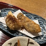 おかもと - ・岐阜県産松茸のフライ
      ・金時草、蓮根、ウニの東寺揚げ（湯葉の包み揚げ）、フリーズドライ醤油