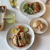 24/7 restaurant - 