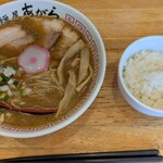 麺屋 あがら  - 豚骨中華そば　半ライス