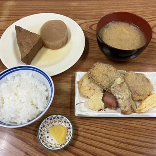 ヤマダヤ４点 口コミ一覧 : 大衆食堂 山田屋 - 西新町/食堂 [食べログ]