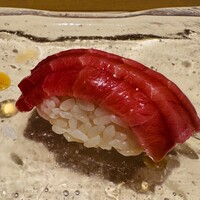 鮨 なかや - 滑らかな食感と強い旨味の中トロ