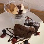 カフェふろーと - ガトーショコラ＆アイスクリーム