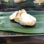 仙令鮨 - 炙りホタテ