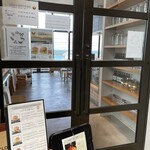 ダグズ・ダイナー&バー - 出入り口です。