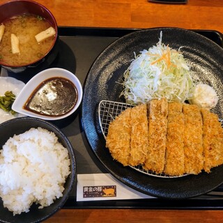 口コミ一覧 : 黄金の豚 （Golden-pig） - 中松江/とんかつ [食べログ]