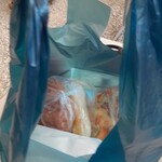 bakery uncle JAM - ビニール袋に入ったパン達