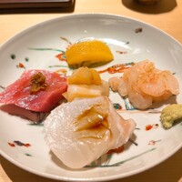 すが弥 - 前菜盛り合わせ. ちょっと熟成したクエは絶品でした.