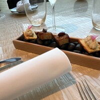ベージュ アラン・デュカス 東京 - 